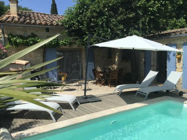 Maison De Plain Pied Pour 4 Pers Piscine Lussan Lussan  Exteriér fotografie